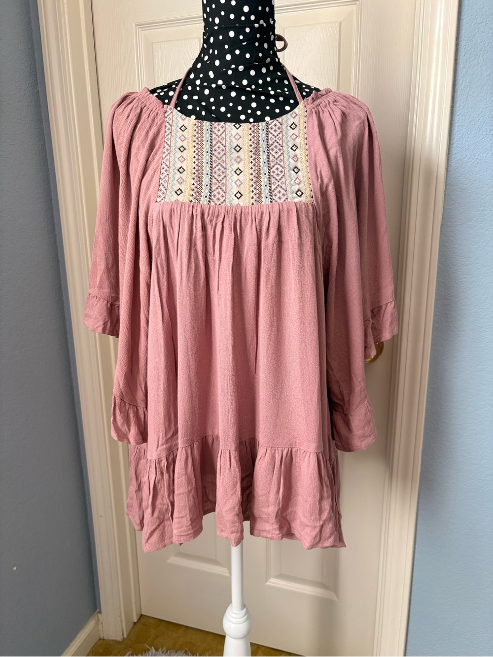 easel Dusty Rose Embroidered Square-Neck Tunic